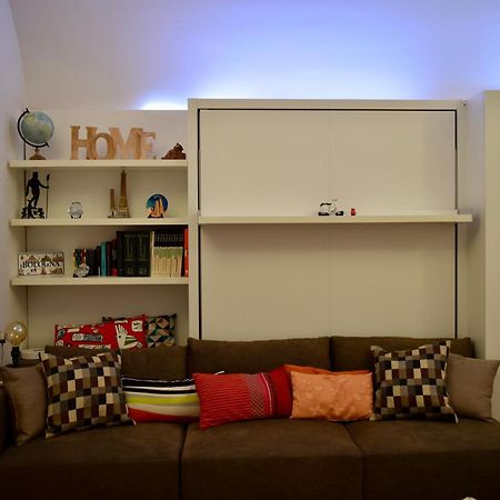 Casa Paradiso - Design Home In Bologna Center Bagian luar foto