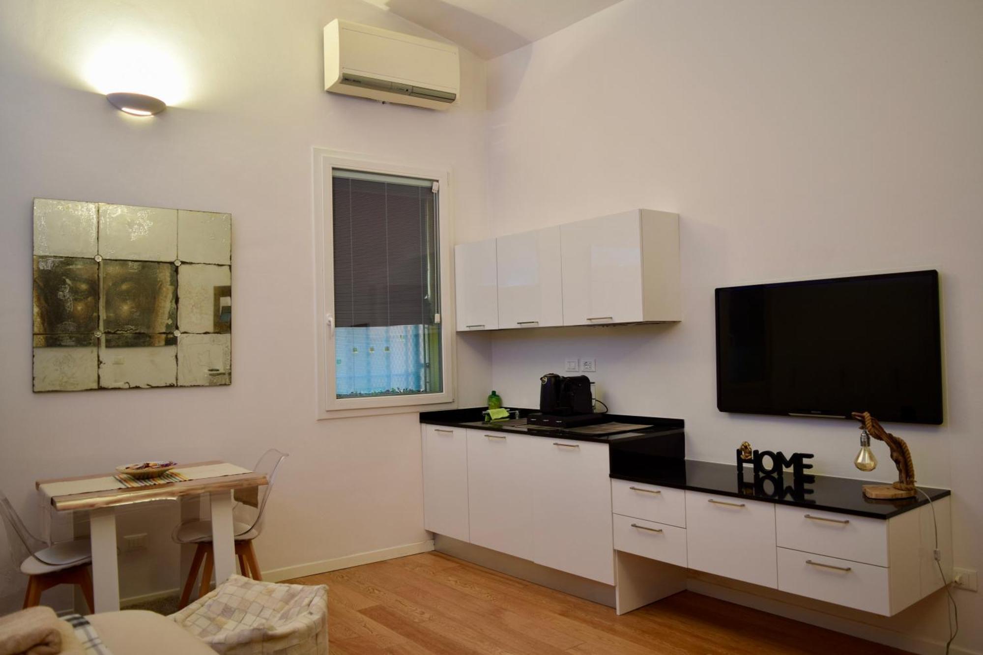 Casa Paradiso - Design Home In Bologna Center Bagian luar foto